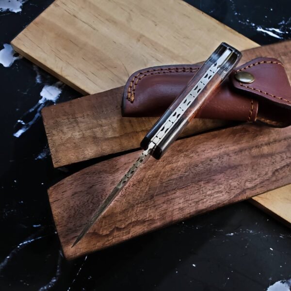 carbon neck knife